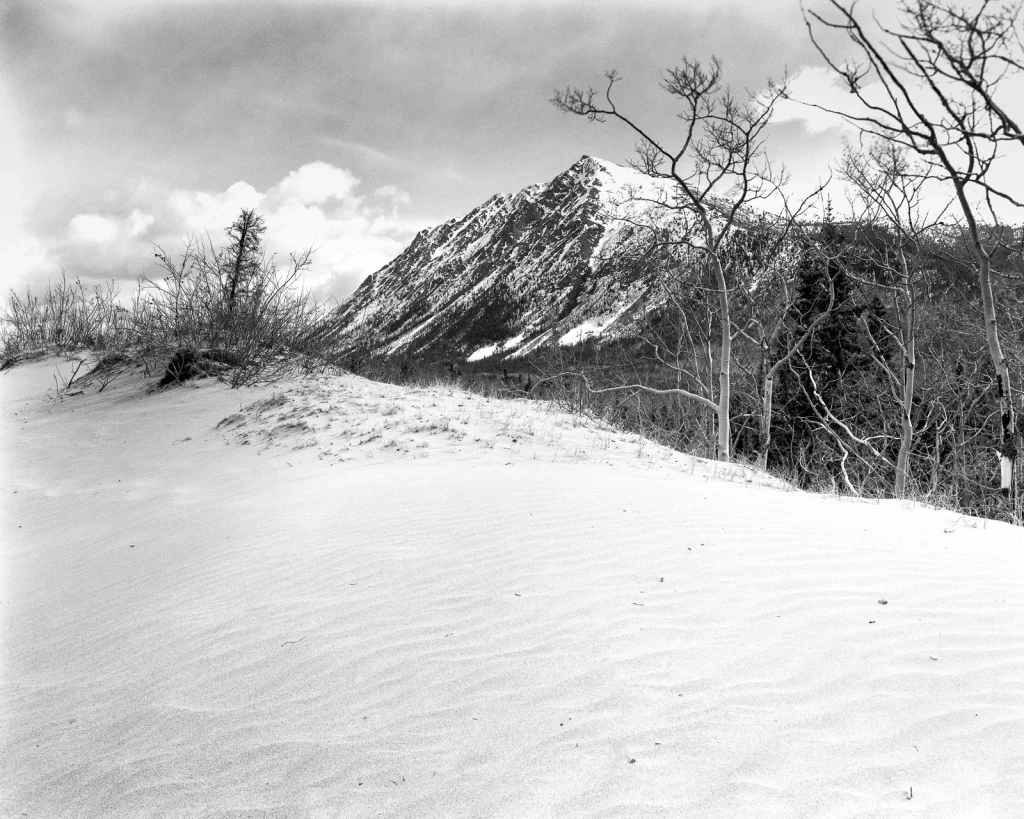 Loose sand and mountain scenery at Carcross Desert in Yukon